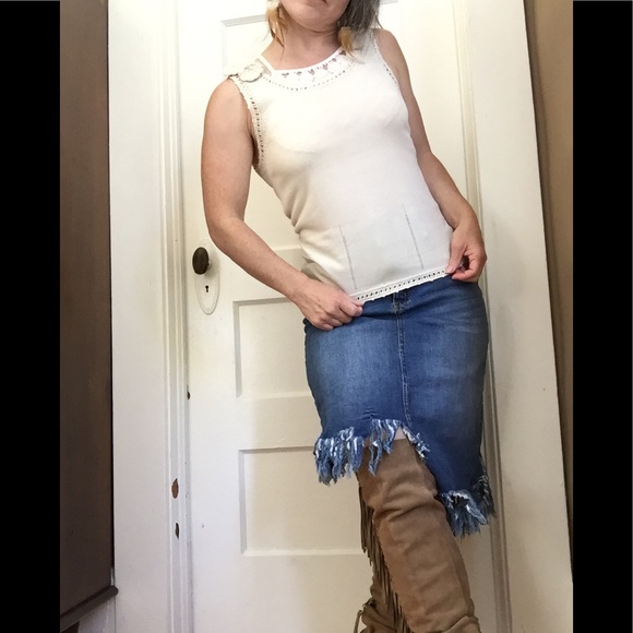 Crochet Top - Picture 4 of 9